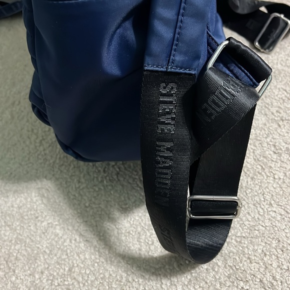Steve Madden medium sized backpack - Picture 4 of 5